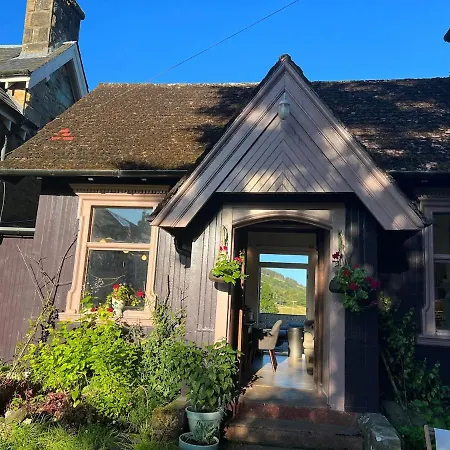 Sleeps 10. The Old Pink Library By Loch And River-3